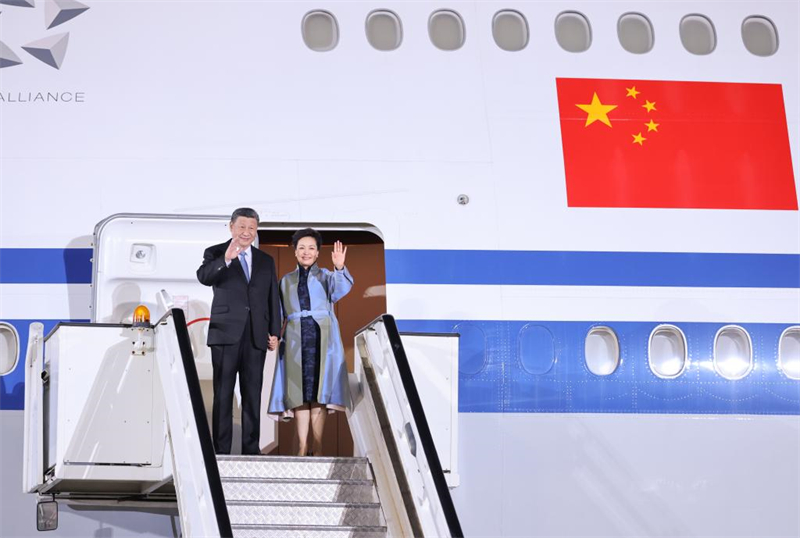 Le président chinois arrive à Belgrade pour une visite d'Etat en Serbie