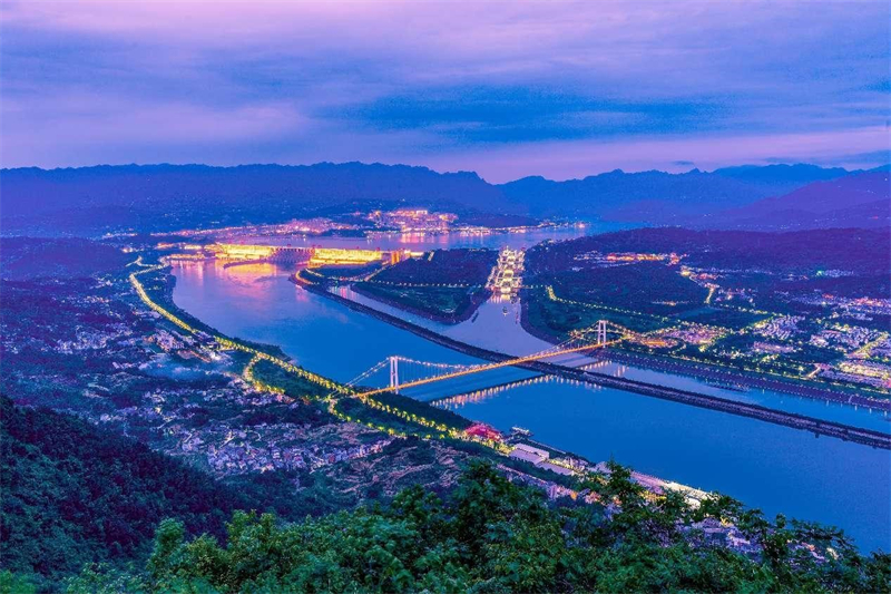 La centrale hydroélectrique de Baihetan. (Ye Keren / Pic.people.com.cn)