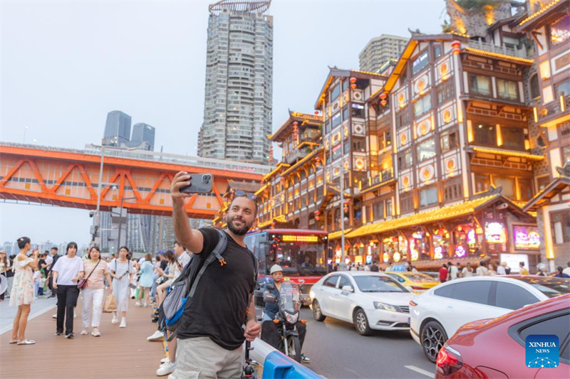 Chongqing enregistre une augmentation du nombre de voyageurs étrangers grâce à des mesures favorables au tourisme