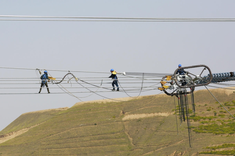 Le projet de transfert d'électricité Ningxia-Hunan construit une « autoroute » aérienne verte pour l'acheminement d'électricité