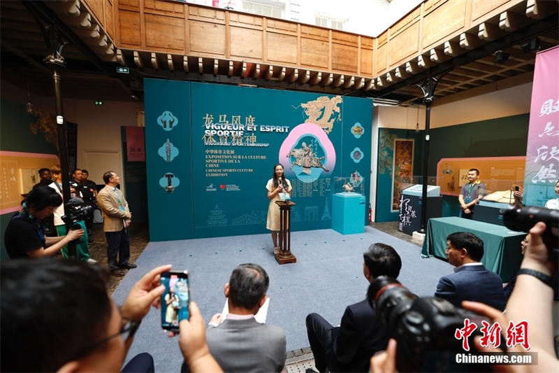 Ouverture officielle d'une exposition sur la culture sportive chinoise à Paris