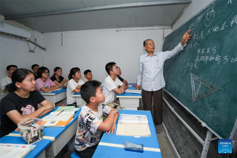 Henan : histoire en photos d'un enseignant qui a consacré toute sa vie à l'éducation