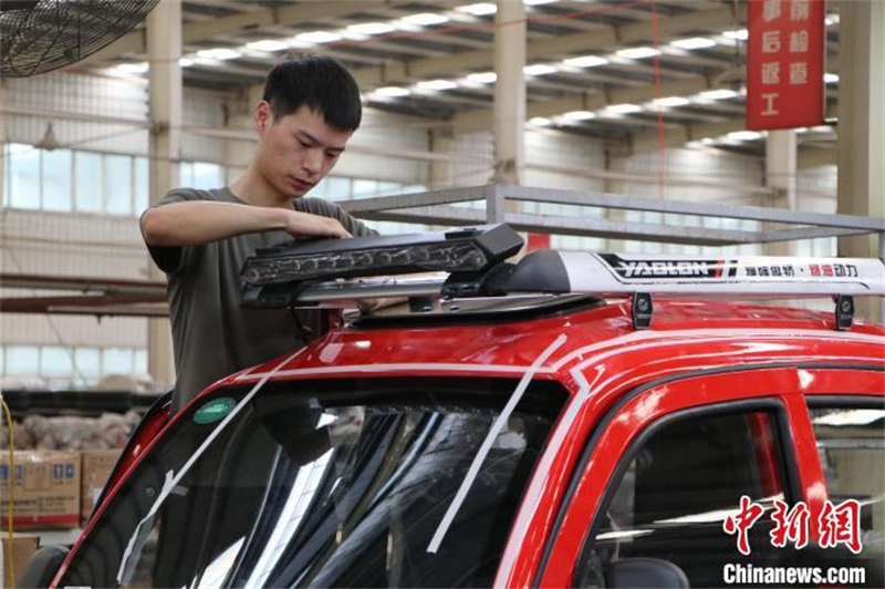 Henan : un tricycle motorisé sort des chaînes toutes les 15 minutes à Luoyang, la « capitale chinoise des tricycles »