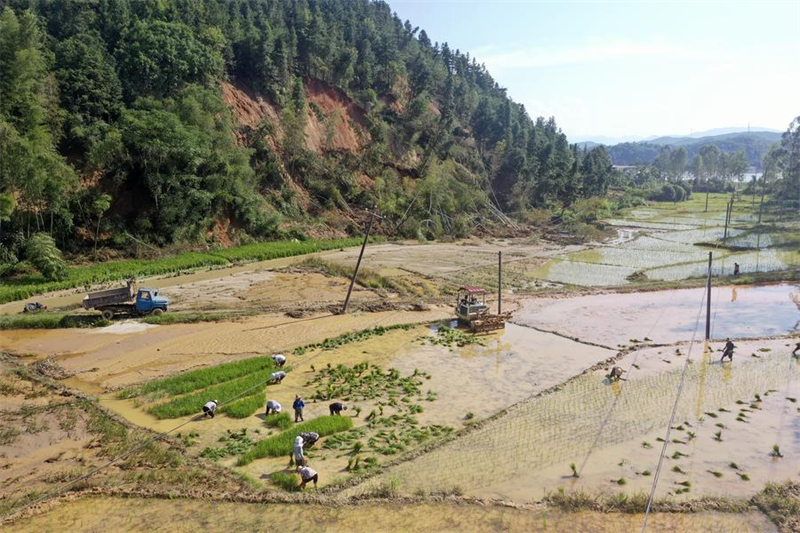 Chine : reconstruction après de fortes pluies au Hunan