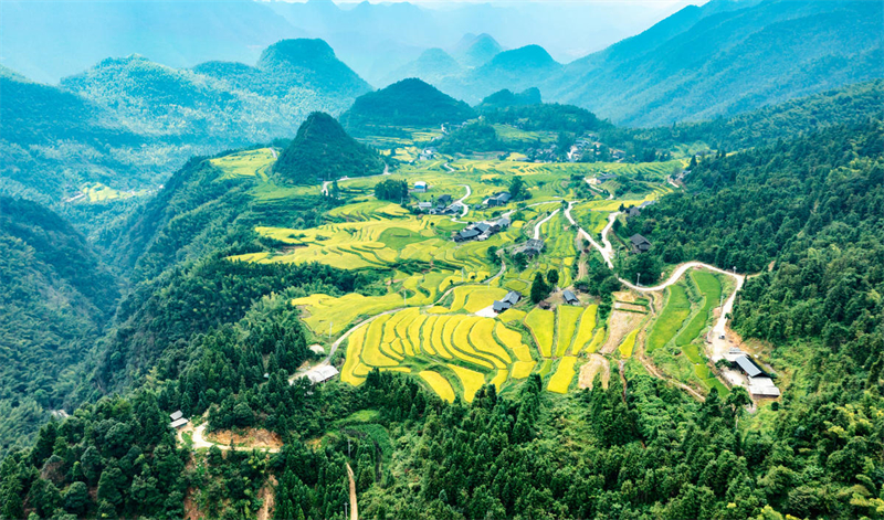 Hunan : les riches paysages de la campagne montagneuse de Dong'an