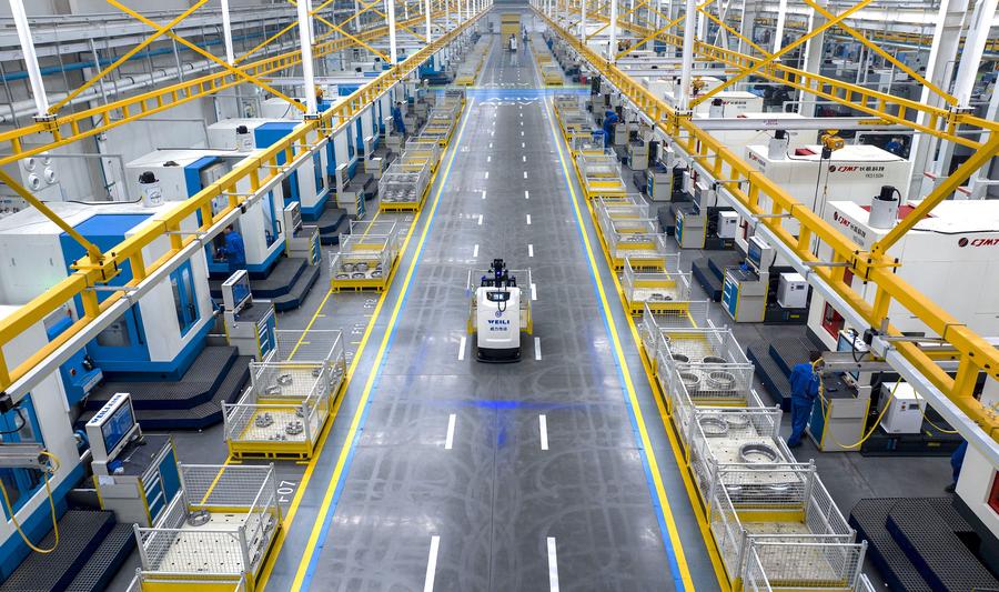 Photo aérienne d'une vue intérieure de l'usine numérique d'une entreprise de fabrication à Yinchuan, dans la région autonome Hui du Ningxia, dans le nord-ouest de la Chine, le 28 août 2024. (Photo : Yang Zhisen)