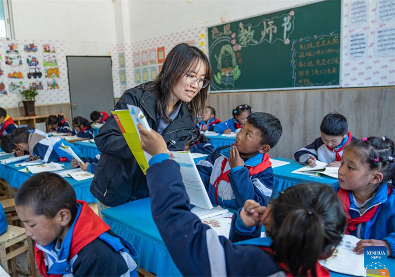 Comment l'aide jumelée du Guangdong stimule le développement de l'éducation au Xizang