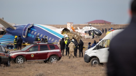 Kazakhstan : un avion d'Azerbaijan Airlines en provenance de Bakou s'écrase près d'Aktau