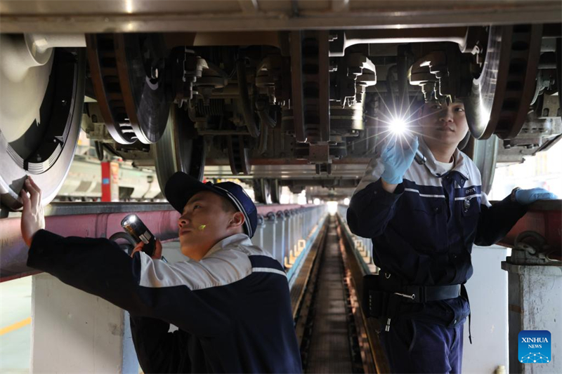 La technologie intelligente utilisée pour la maintenance des trains à grande vitesse de la fête du Printemps