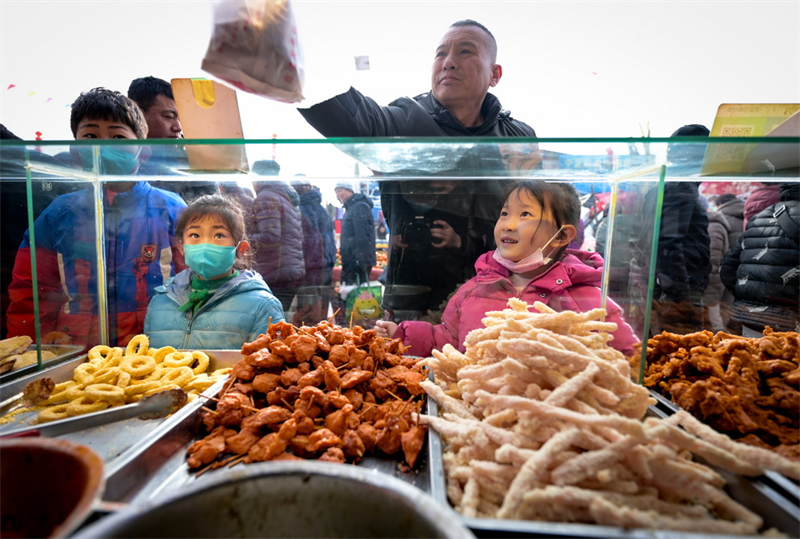 Ningxia : à Yinchuan, les marchés ruraux ont une forte saveur du Nouvel An