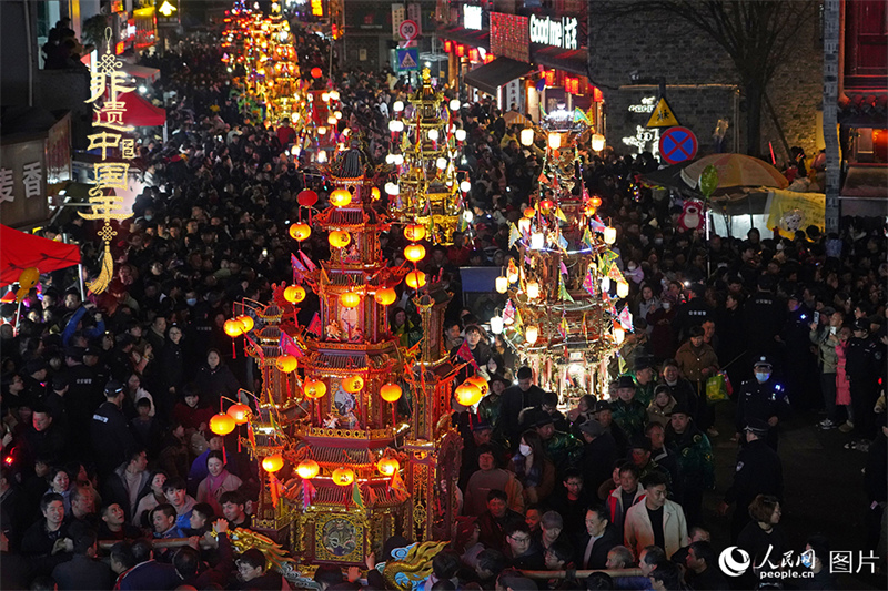 La Fête des Lanternes est là, une douce chaleur envahit le monde