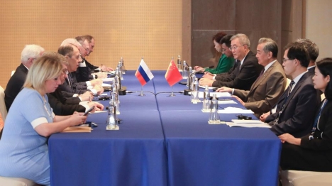 La Chine et la Russie devraient renforcer la coordination au sein des BRICS