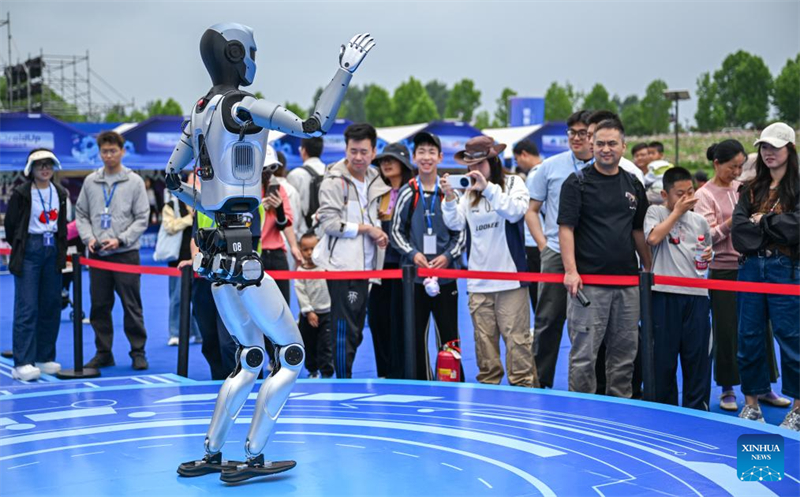 Hubei : ouverture du Carnaval mondial du robot à Wuhan