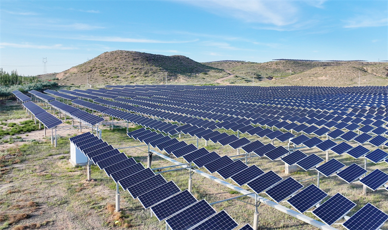 Ningxia : la centrale photovoltaïque favorise le développement vert à Yinchuan