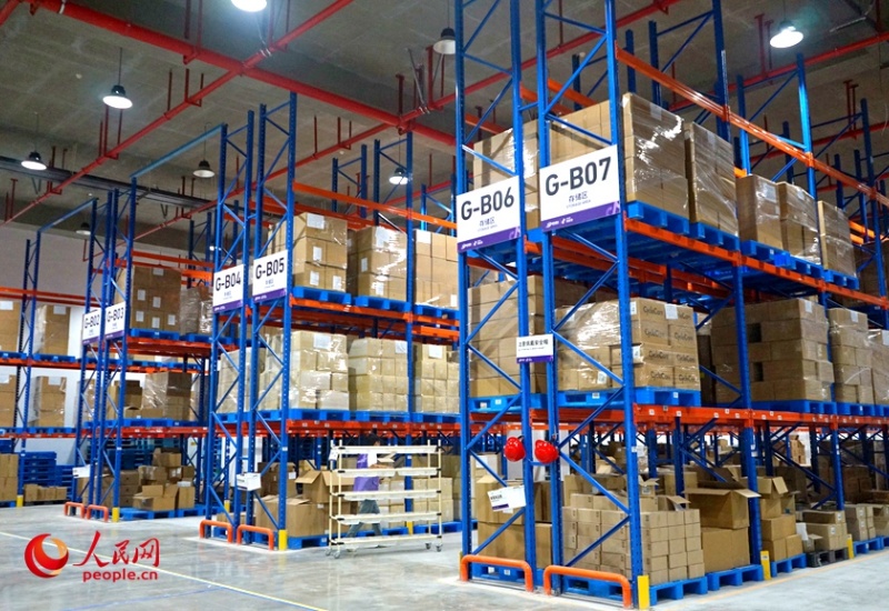 Henan : à Zhengzhou, on peut « acheter et vendre dans le monde entier » d'un seul clic