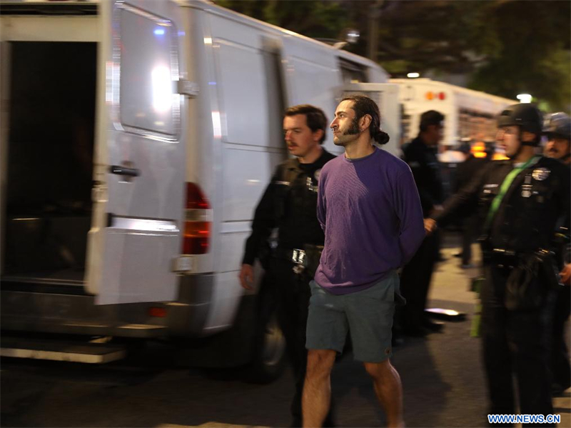 Etats-Unis : près de 400 personnes arrêtées lors des manifestations contre la politique d'immigration à Los Angeles
