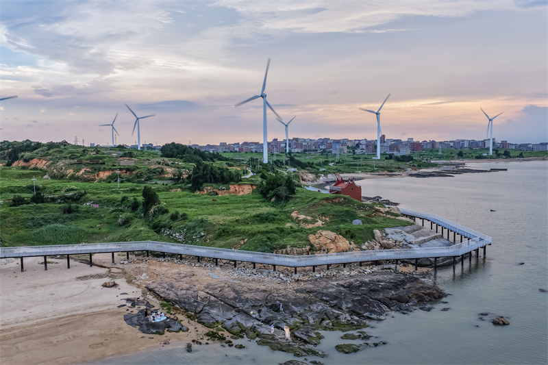 Fujian : le paysage pittoresque des éoliennes à Fuzhou