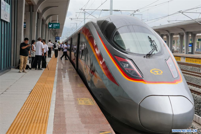 Chine : mise en service d'un tronçon clé de la ligne à grande vitesse Chongqing-Xiamen