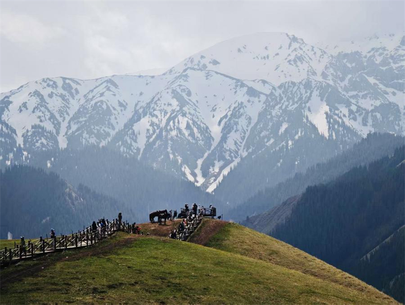 Vue du site touristique de Guozigou dans le district de Huocheng, dans la région autonome ouïgoure du Xinjiang (nord-ouest de la Chine), le 1er mai 2025. (Photo : Jia Zhao)