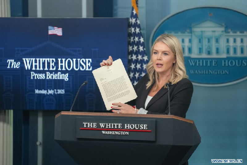 Trump annonce l'imposition de droits de douane de 25 % sur les importations japonaises et sud-coréennes à partir du 1er août