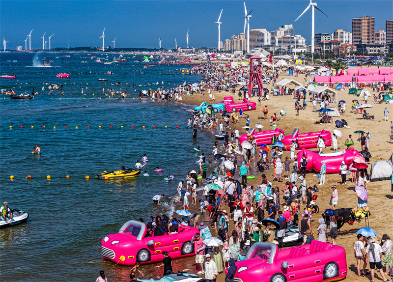 Shandong : les joies des activités aquatiques en mer à Rongcheng pour échapper aux chaleurs estivales