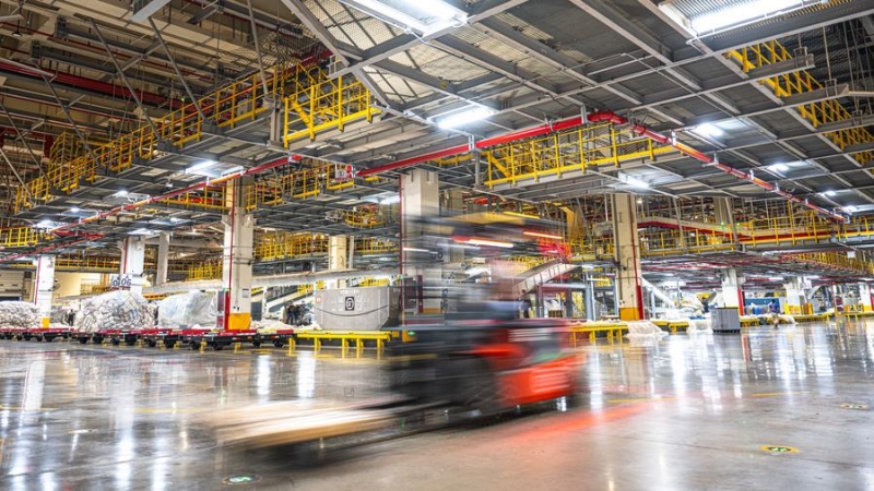 Hubei : en visite nocturne à Ezhou, premier aéroport chinois axé sur le fret