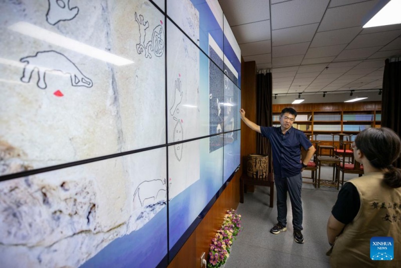 Ningxia : la préservation des peintures rupestres du mont Helan à Yinchuan