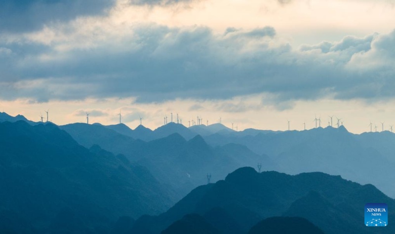 Le Guizhou fait progresser l'énergie propre avec une nouvelle base complète à Bijie