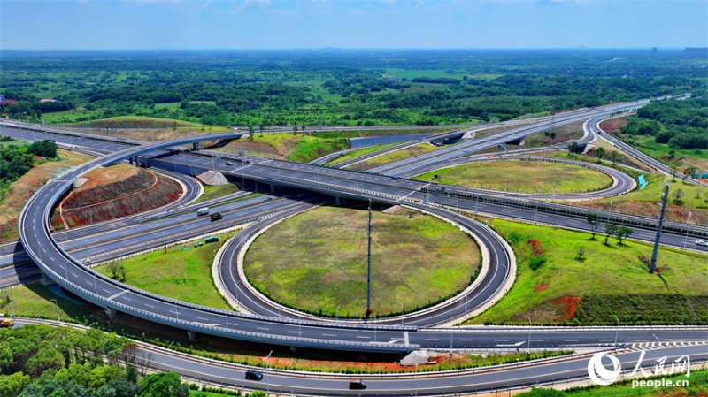 Jiangxi : à Nanchang, un centre de transport en trois dimensions soutient la construction d'une nouvelle urbanisation