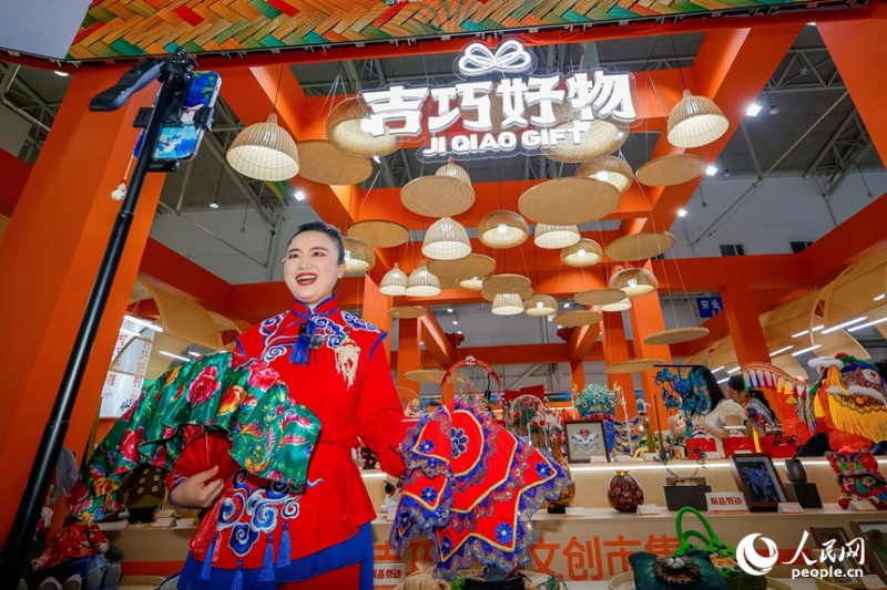 Jilin : l'artisanat, une façon intelligente de mettre les femmes sur la route de la prospérité