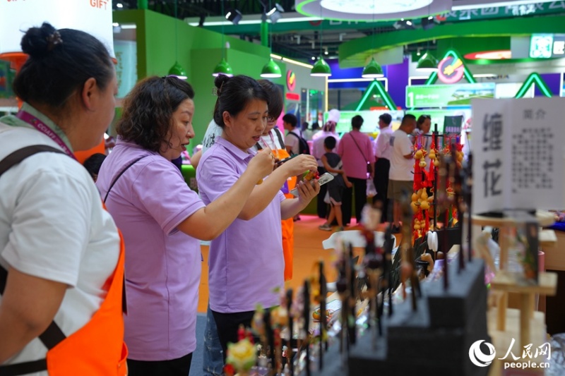Jilin : l'artisanat, une façon intelligente de mettre les femmes sur la route de la prospérité