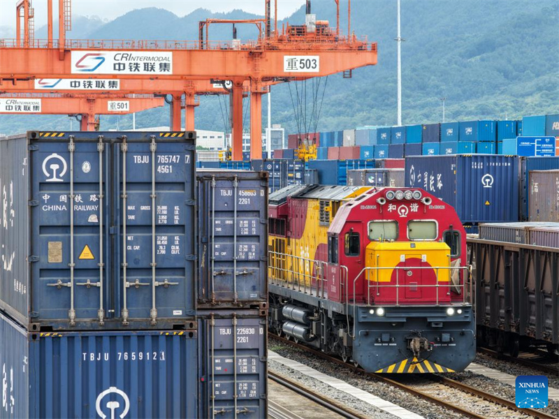 Les trains de fret Chine-Europe partis du sud-ouest de la Chine ont fait plus de 3 400 voyages cette année