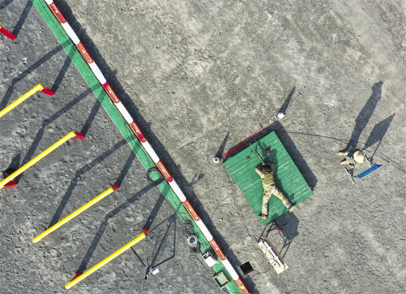 Xinjiang : début du 1er Concours de compétences Chine-Asie centrale des unités spéciales des départements de la sécurité publique et des affaires internes à Urumqi