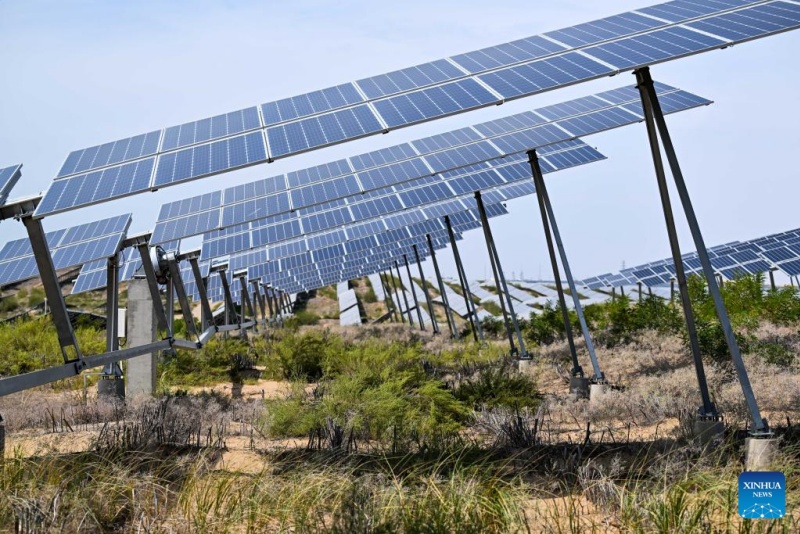 Mongolie intérieure : la base photovoltaïque de la Bannière de Dalad participe au développement des énergies nouvelles