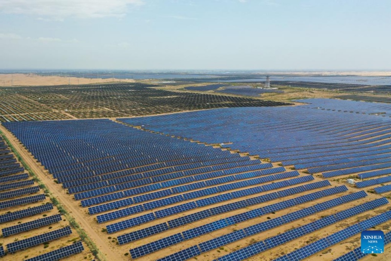 Mongolie intérieure : la base photovoltaïque de la Bannière de Dalad participe au développement des énergies nouvelles