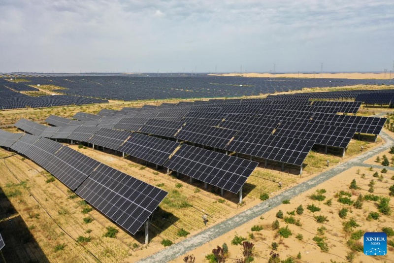 Mongolie intérieure : la base photovoltaïque de la Bannière de Dalad participe au développement des énergies nouvelles