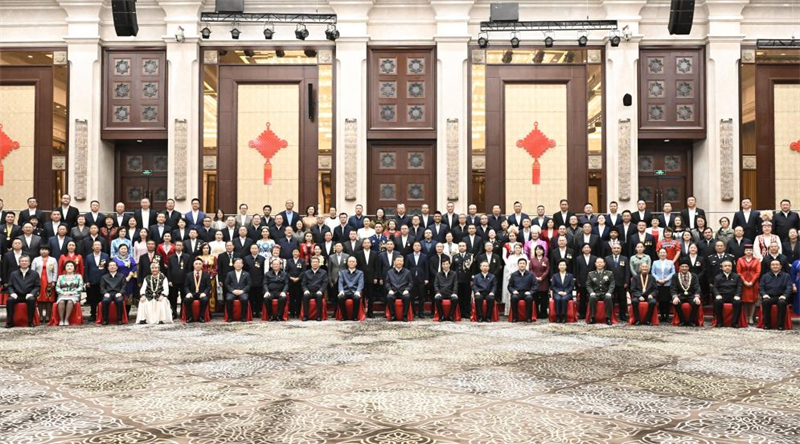 Xi Jinping exhorte à des efforts concertés pour mieux construire un Xinjiang magnifique
