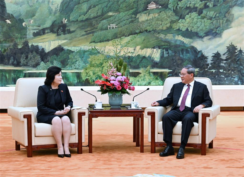Le Premier ministre chinois rencontre la ministre des Affaires étrangères de la RPDC
