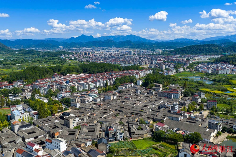 Zhejiang : les anciennes résidences de Jinyun font peau neuve