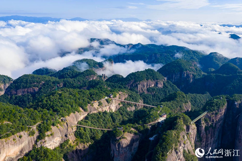 Zhejiang : le « Tourisme + » insuffle une nouvelle vitalité aux paysages de Xianju