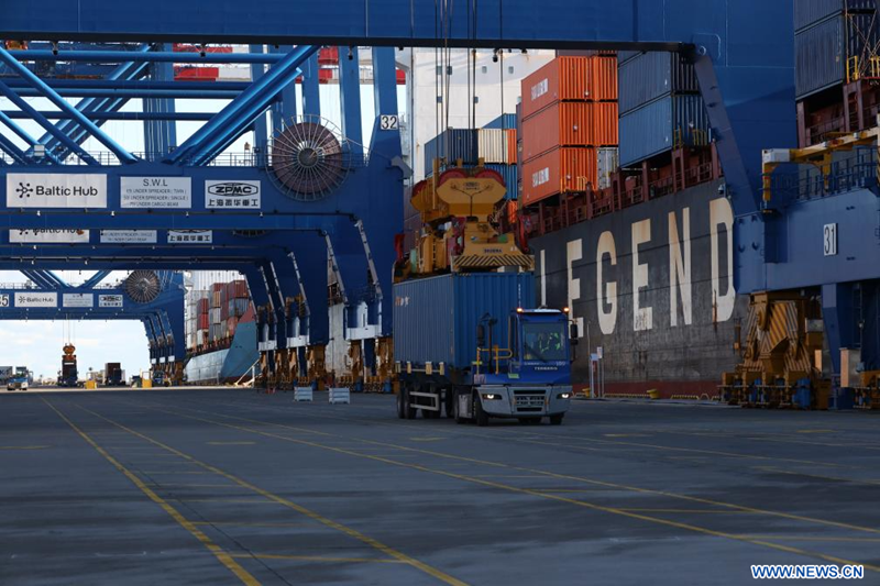 Pologne : arrivée du premier navire porte-conteneurs de la route arctique Chine-Europe à Gdansk