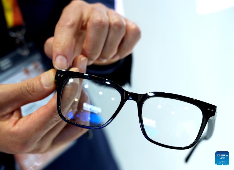 Shanghai : des produits et services de santé adaptés aux personnes âgées présentés à la 8e CIIE