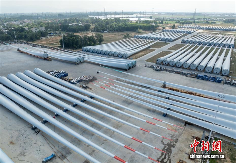 Hainan : découvrez la plus grande base de production de pales d'éoliennes du monde à Dongfang