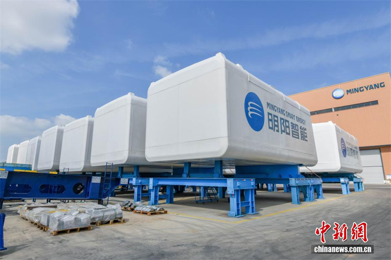 Hainan : découvrez la plus grande base de production de pales d'éoliennes du monde à Dongfang