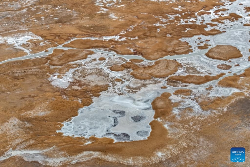 Gansu : deux lacs nourrissent des zones humides écologiques dans le désert de Gobi