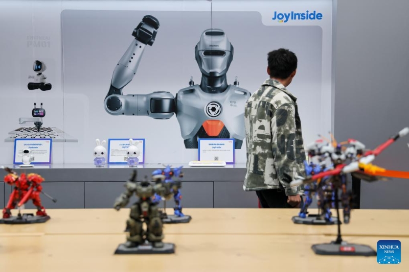 Guangdong : Shenzhen apporte une technologie de pointe aux consommateurs avec de nouveaux scénarios de vente au détail
