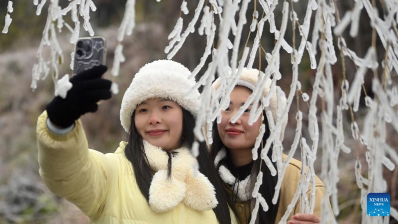 Guangxi : les paysages glacés du comté de Sanjiang attirent les visiteurs