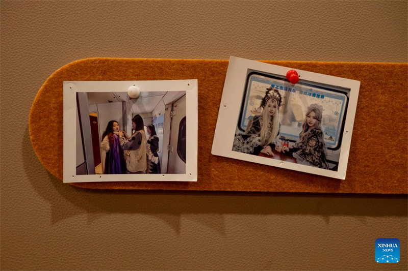 Heilongjiang : un train touristique thématique proposant des services de photo de voyage inauguré à Harbin