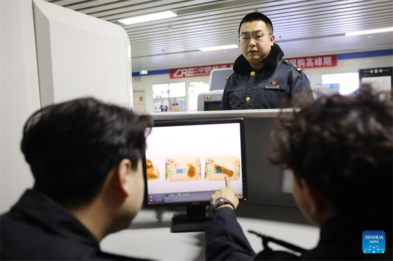 La Chine étend ses services de transport ferroviaire à grande vitesse d'animaux de compagnie pour les voyages de la Fête du Printemps
