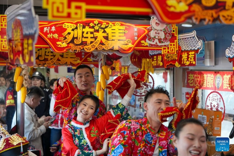 Heilongjiang : une « foire dans le train » lancée au milieu de la vague de voyages de la Fête du Printemps